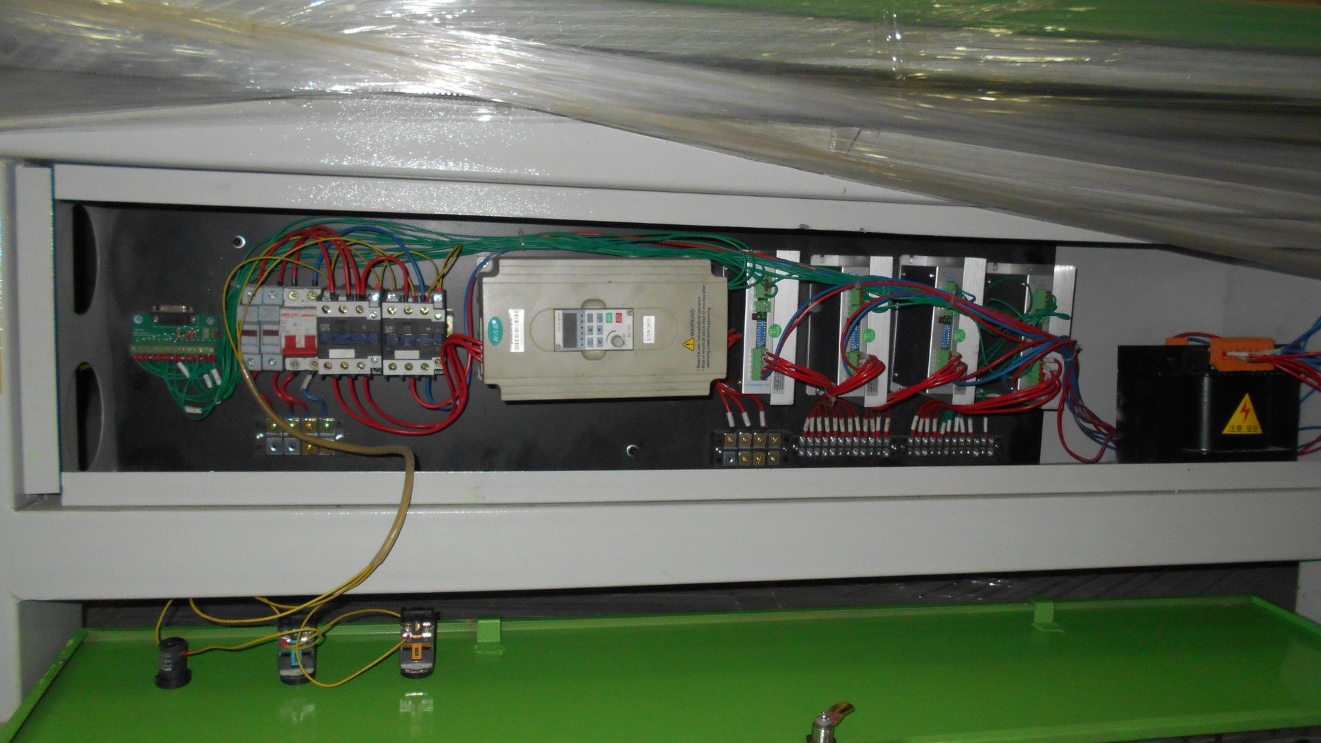 Фрезерный станок с ЧПУ LTT-1325B