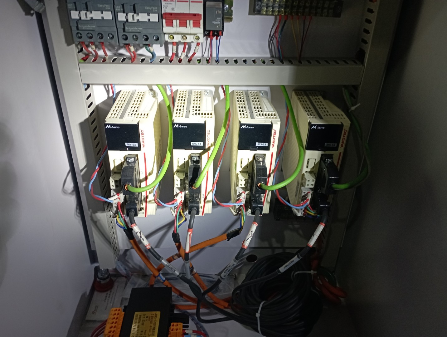 Фрезерный станок с ЧПУ мод. LTT-2130H с гибридным приводом