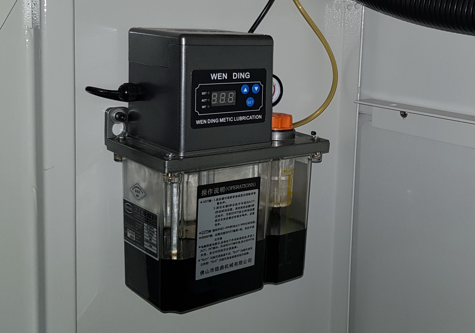Шипорезный станок с ЧПУ мод.CNC-200 для производства ножек стульев и столов