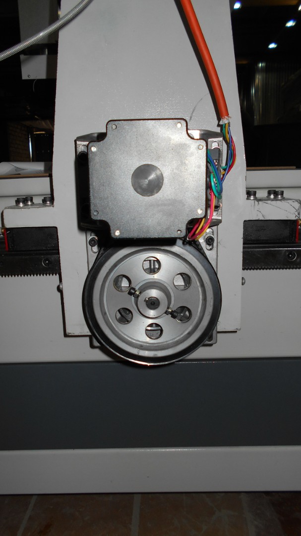 Фрезерный станок с ЧПУ LTT-1325A