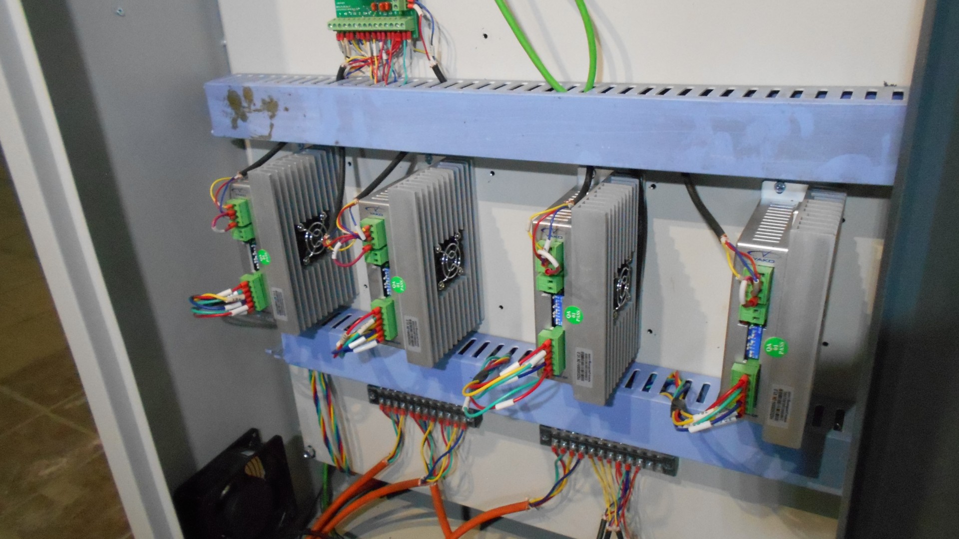Фрезерный станок с ЧПУ LTT-1325A
