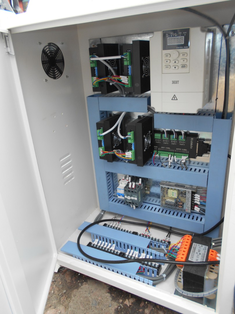 Фрезерный станок с ЧПУ  мод. BL-6510 по камню