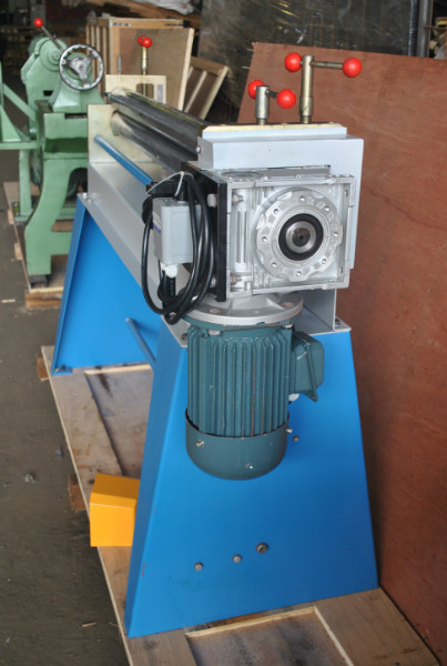 Вальцы электромеханические W11G 1,5x1270