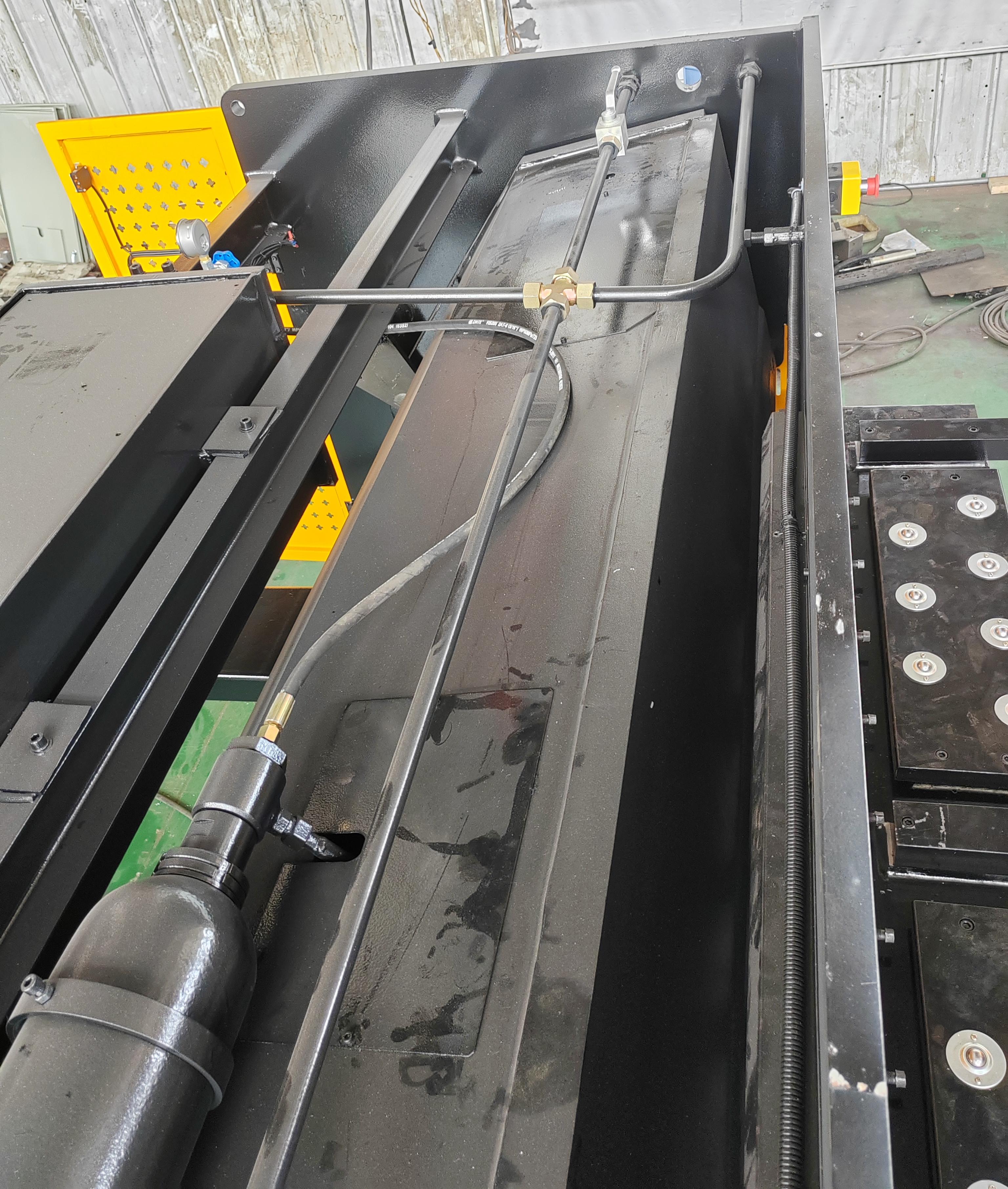 Гильотина гидравлическая Stalex HSB 3200x6