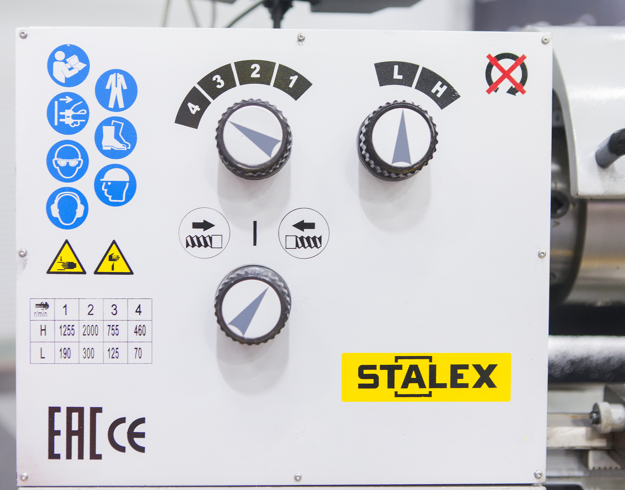 Станок токарно-винторезный Stalex C0636N/1000