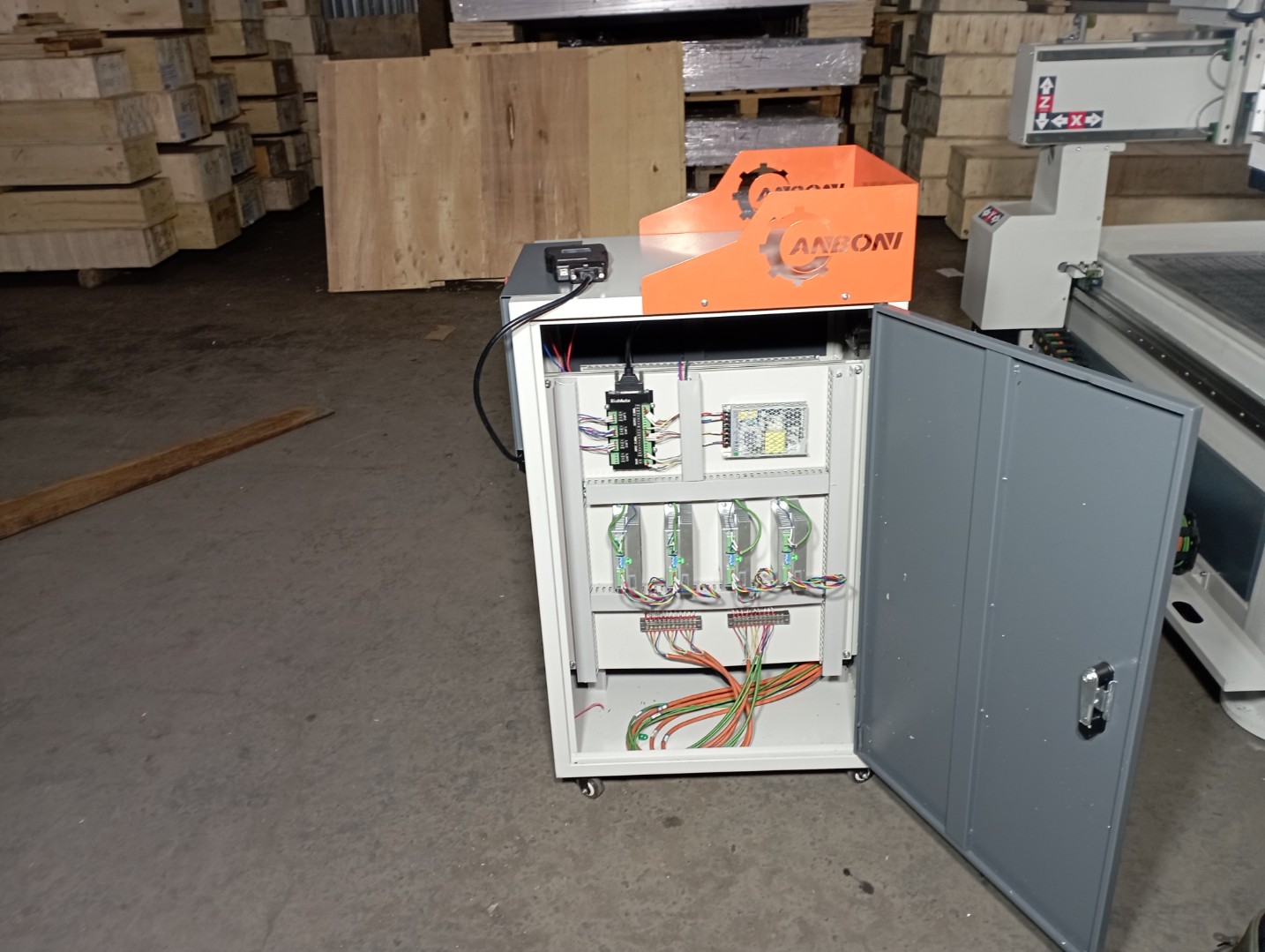 Фрезерный станок с ЧПУ LTT-1325A(DSP), вакуумный стол