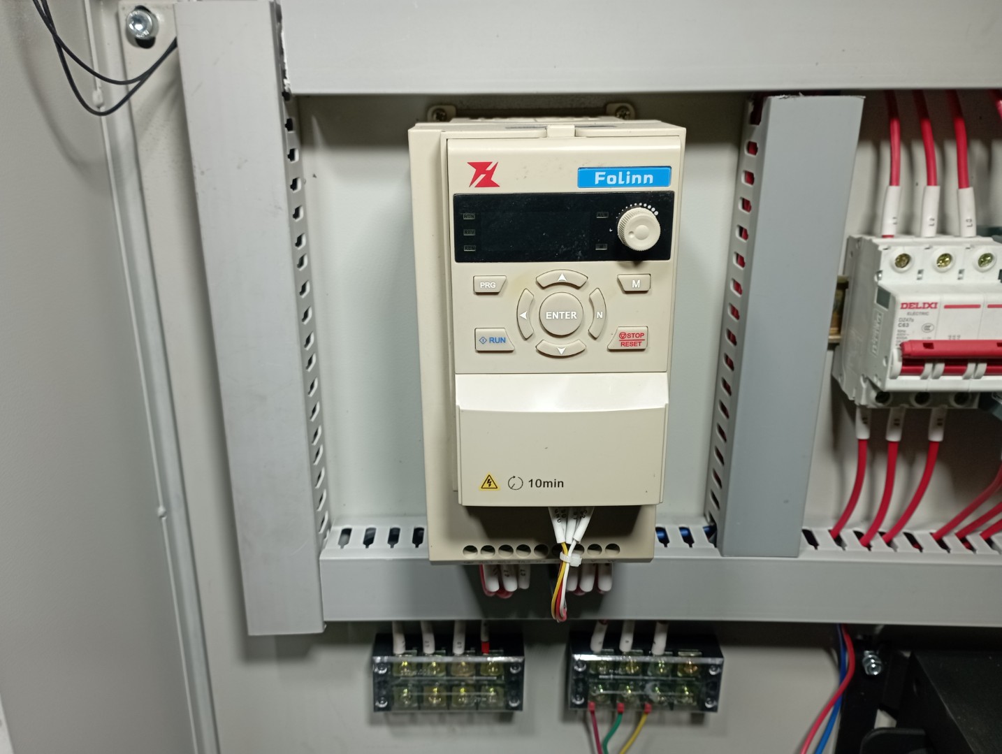 Фрезерный станок с ЧПУ LTT-1325A(DSP), вакуумный стол