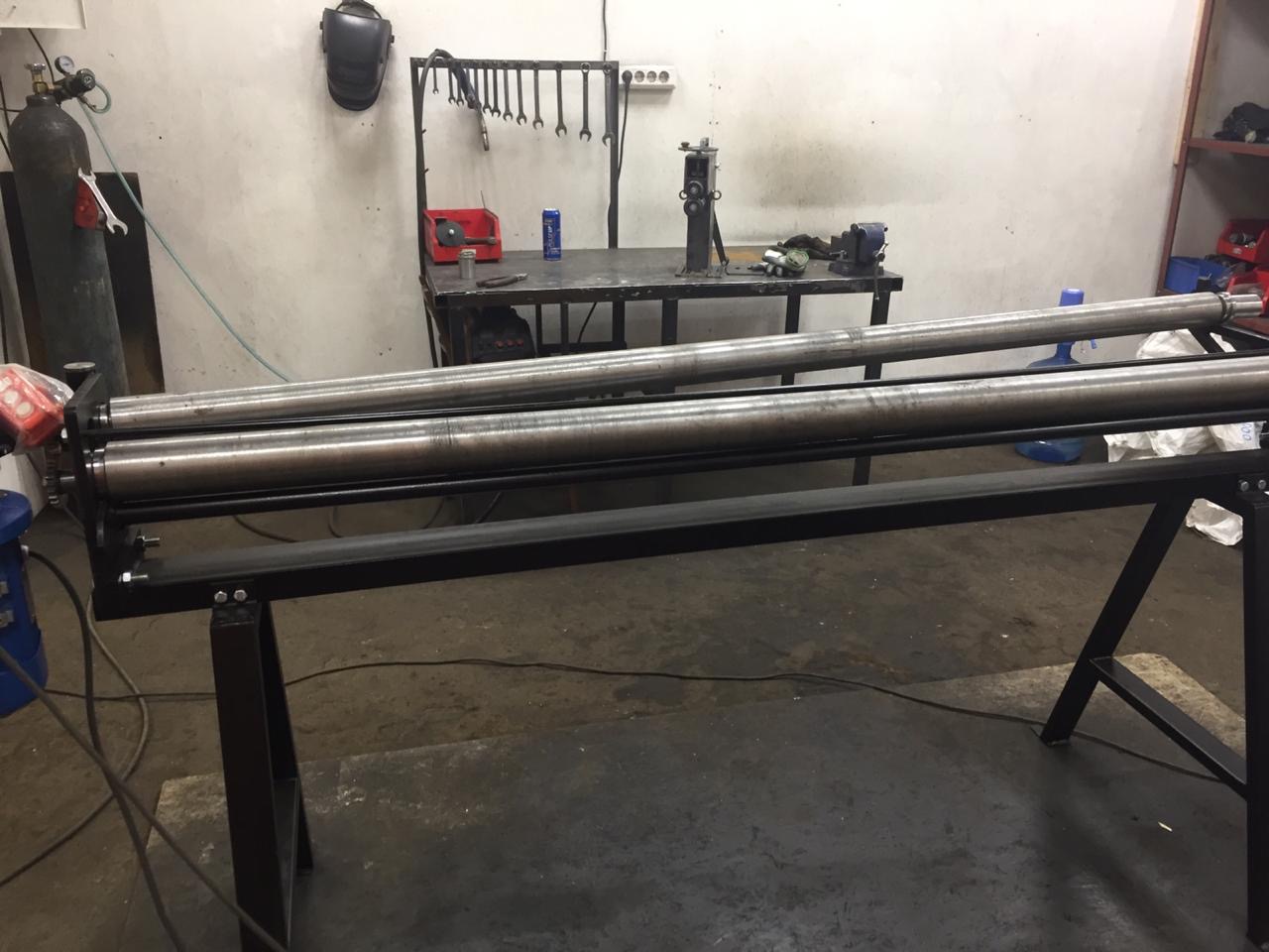 Вальцовочный станок трех-валковый электро RME-2000x1.2mm