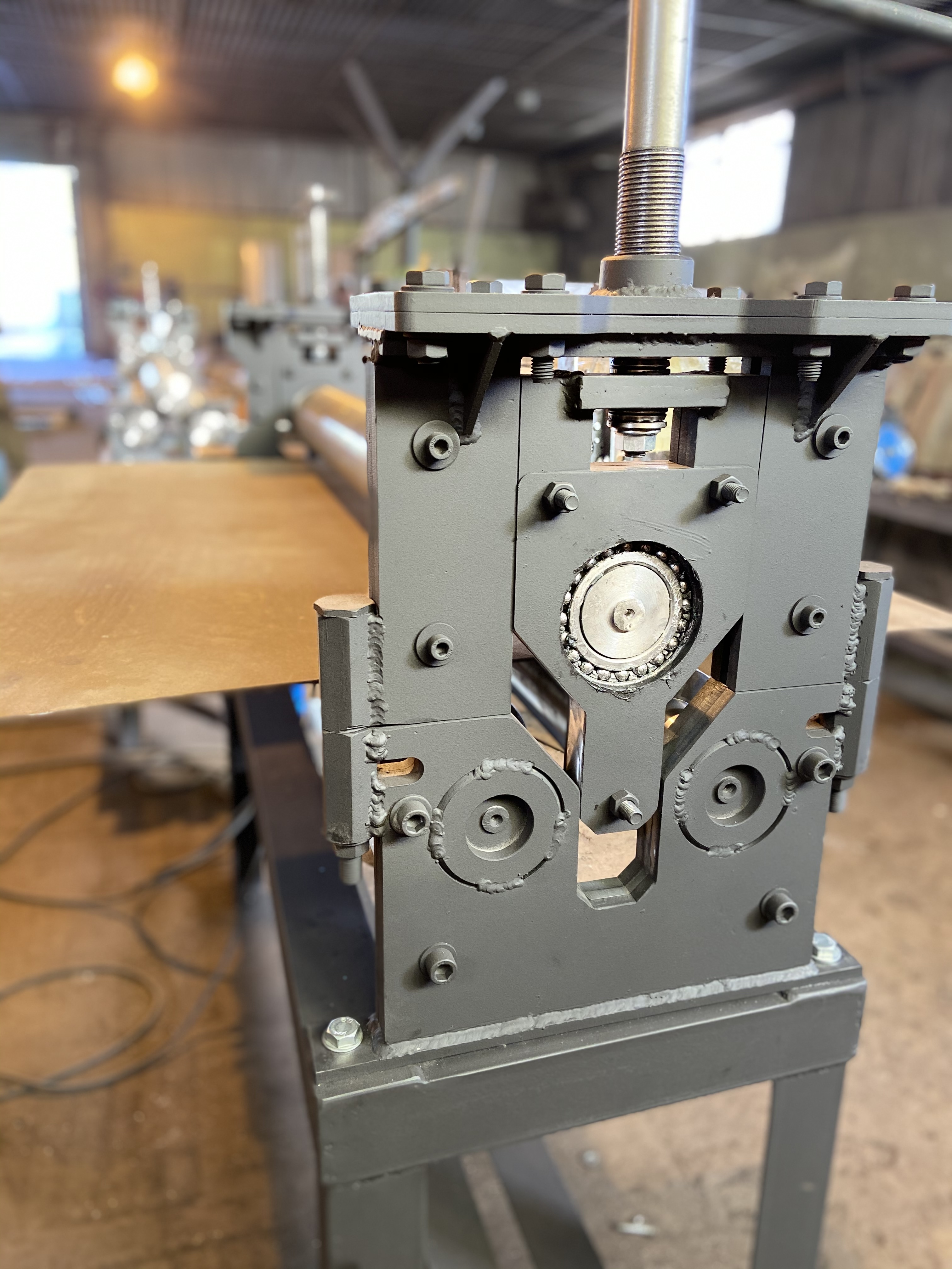 Вальцовочный станок трех-валковый электро RME-1300x4mm