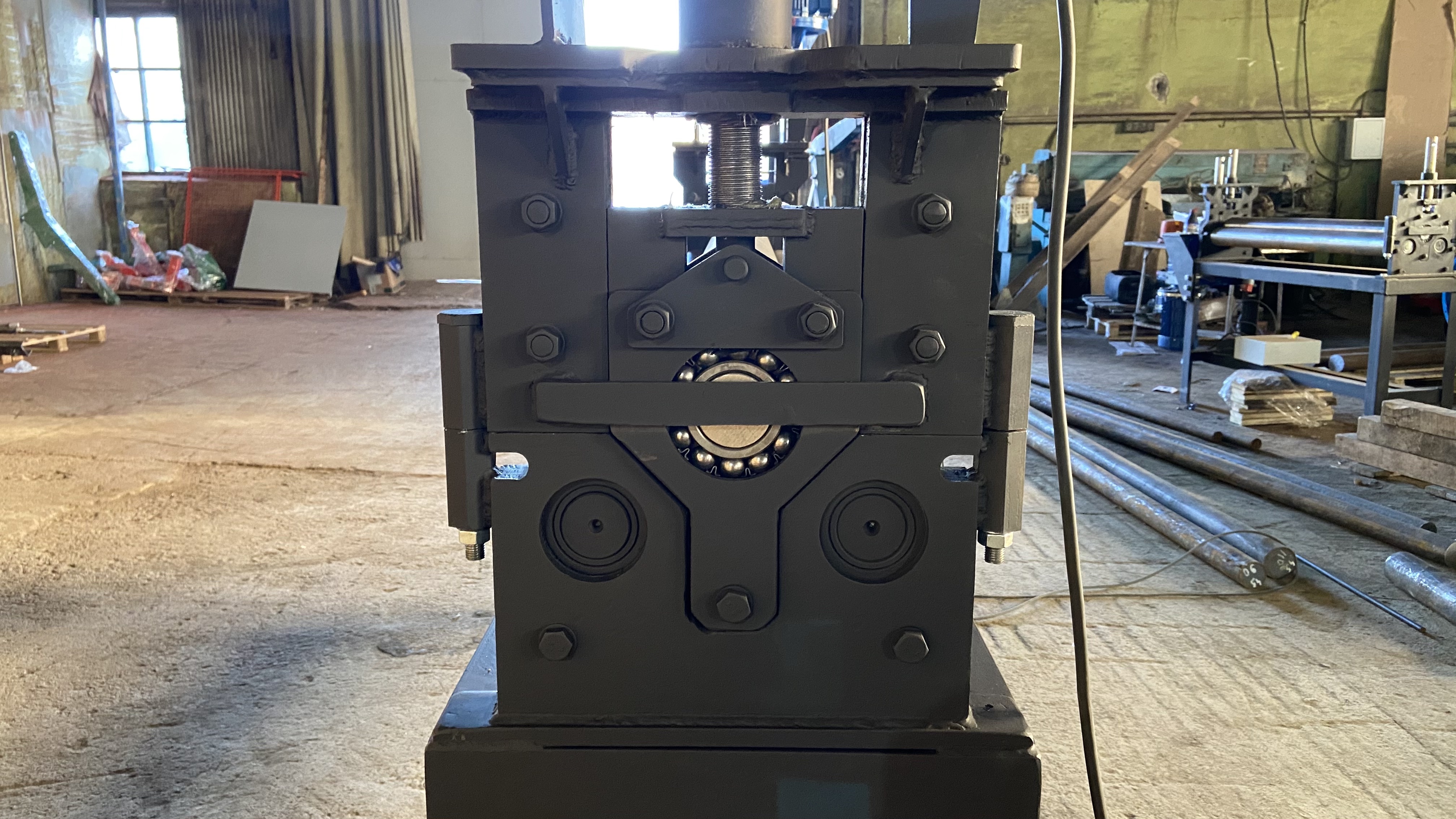 Вальцовочный станок трех-валковый электро RME-1300x6mm