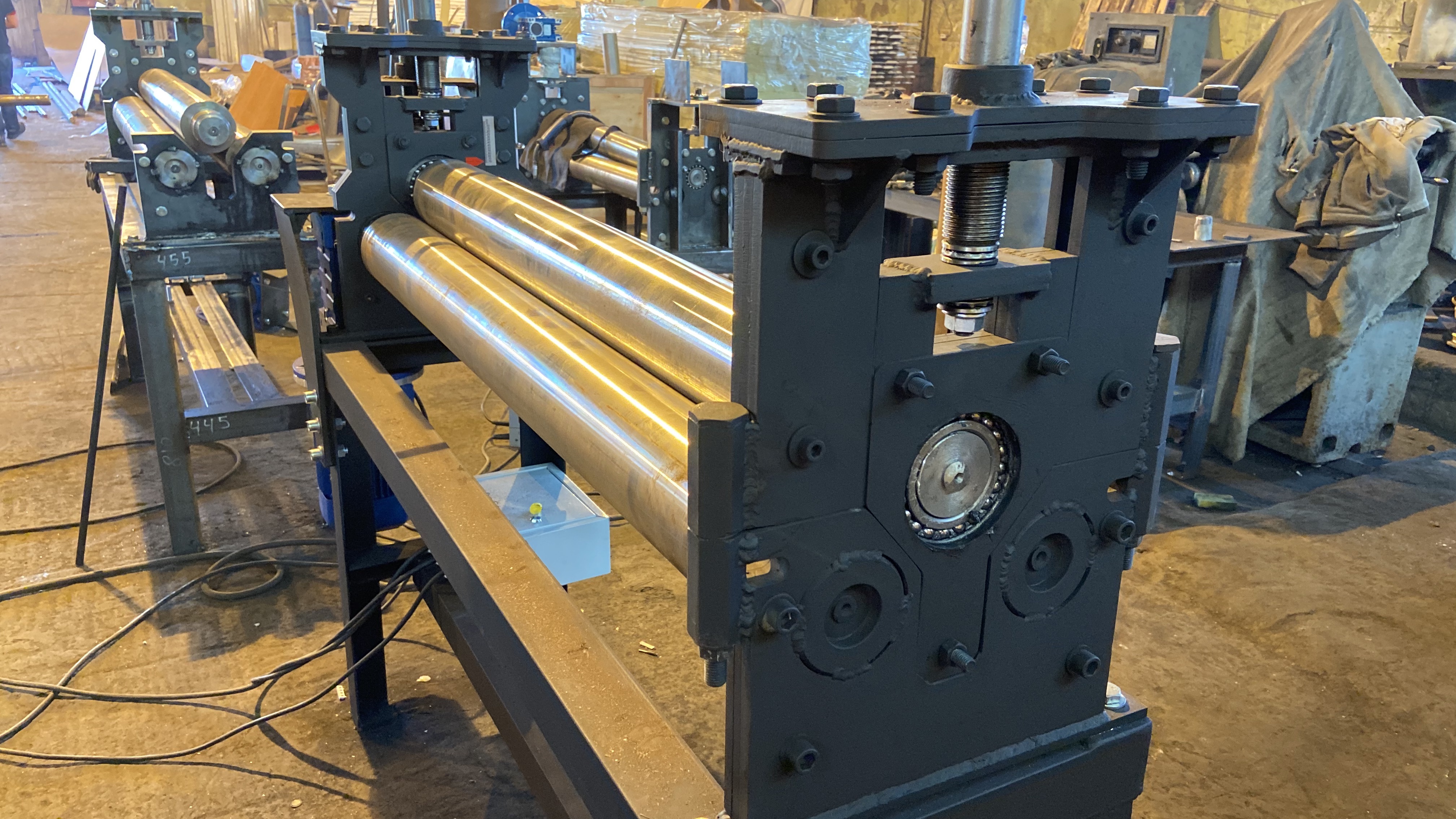Вальцовочный станок трехвалковый электро RME-1500x2mm