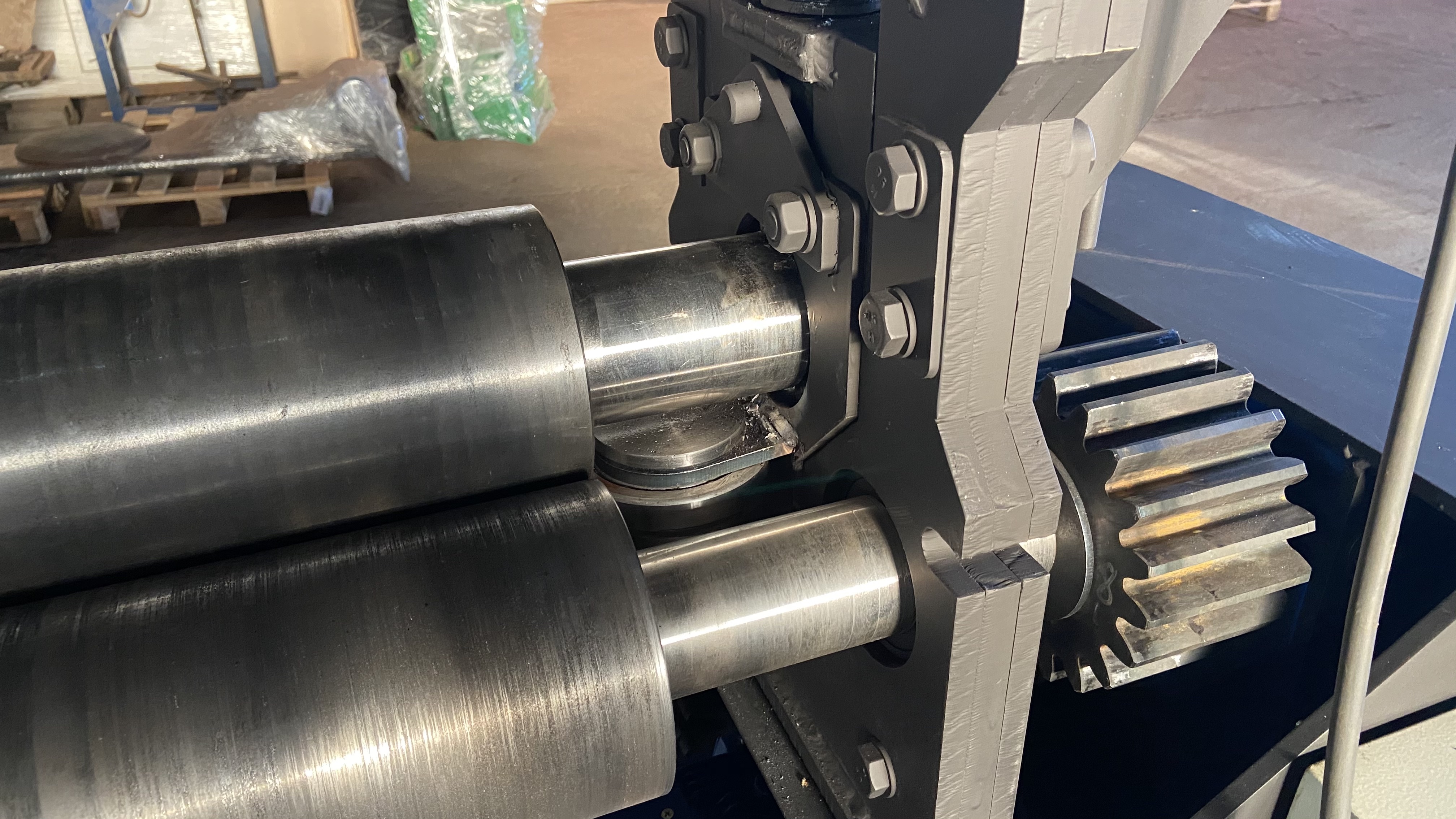 Вальцовочный станок трехвалковый электро RME-1500x6mm