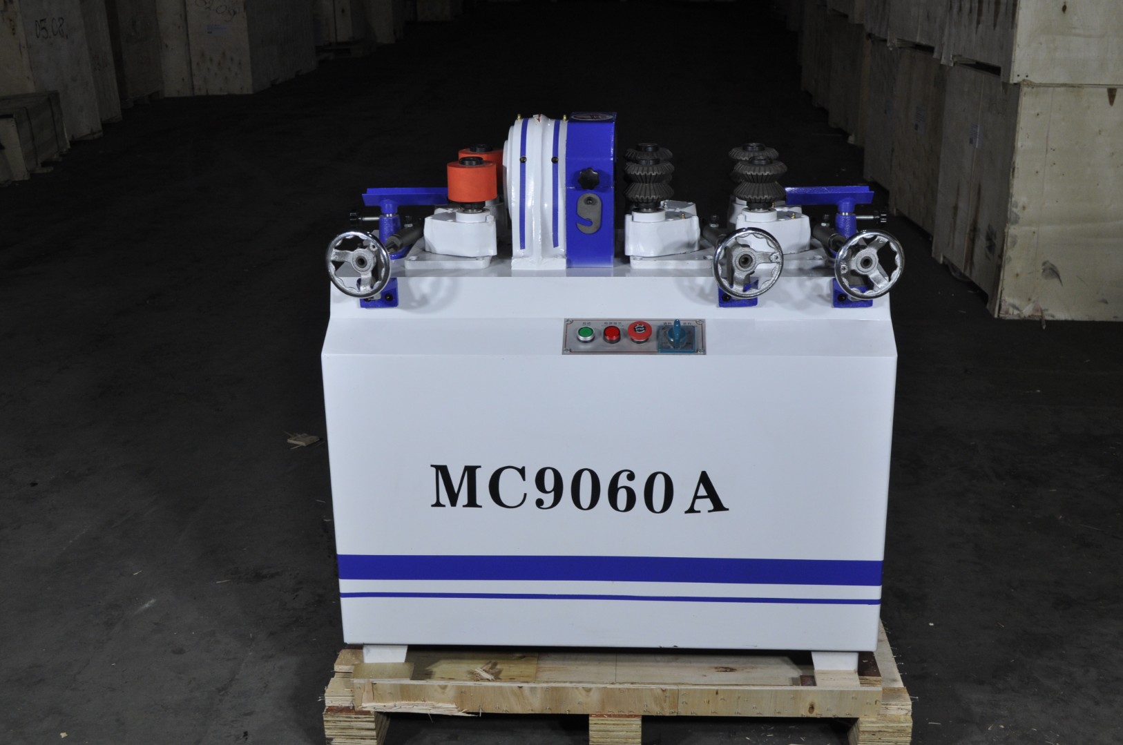 Круглопалочный станок MC 9060A с двойными роликами
