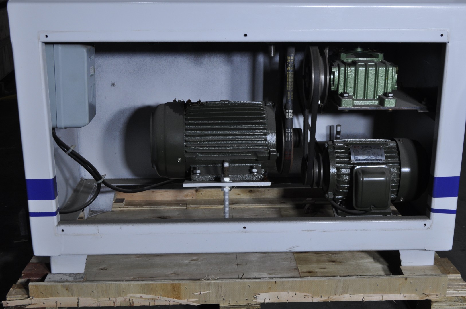 Круглопалочный станок MC 9060A с двойными роликами